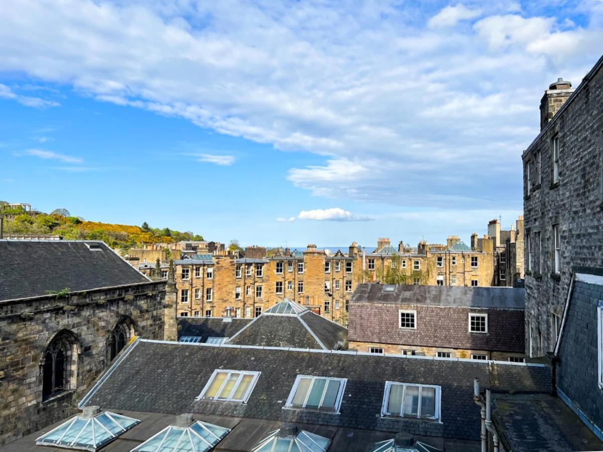Apartmán Lively & Energetic 2Br On The Royal Mile EDI Exteriér fotografie